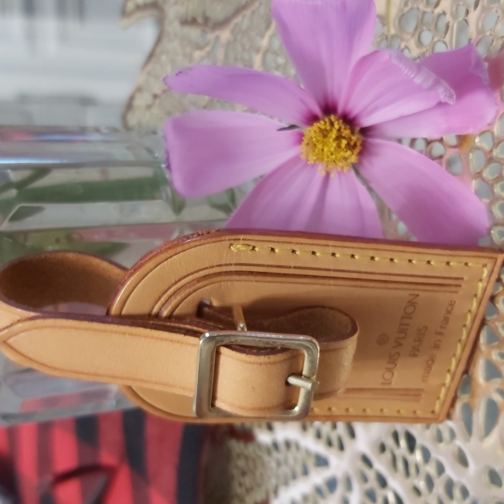 LOUIS VUITTON LUGGAGE TAG